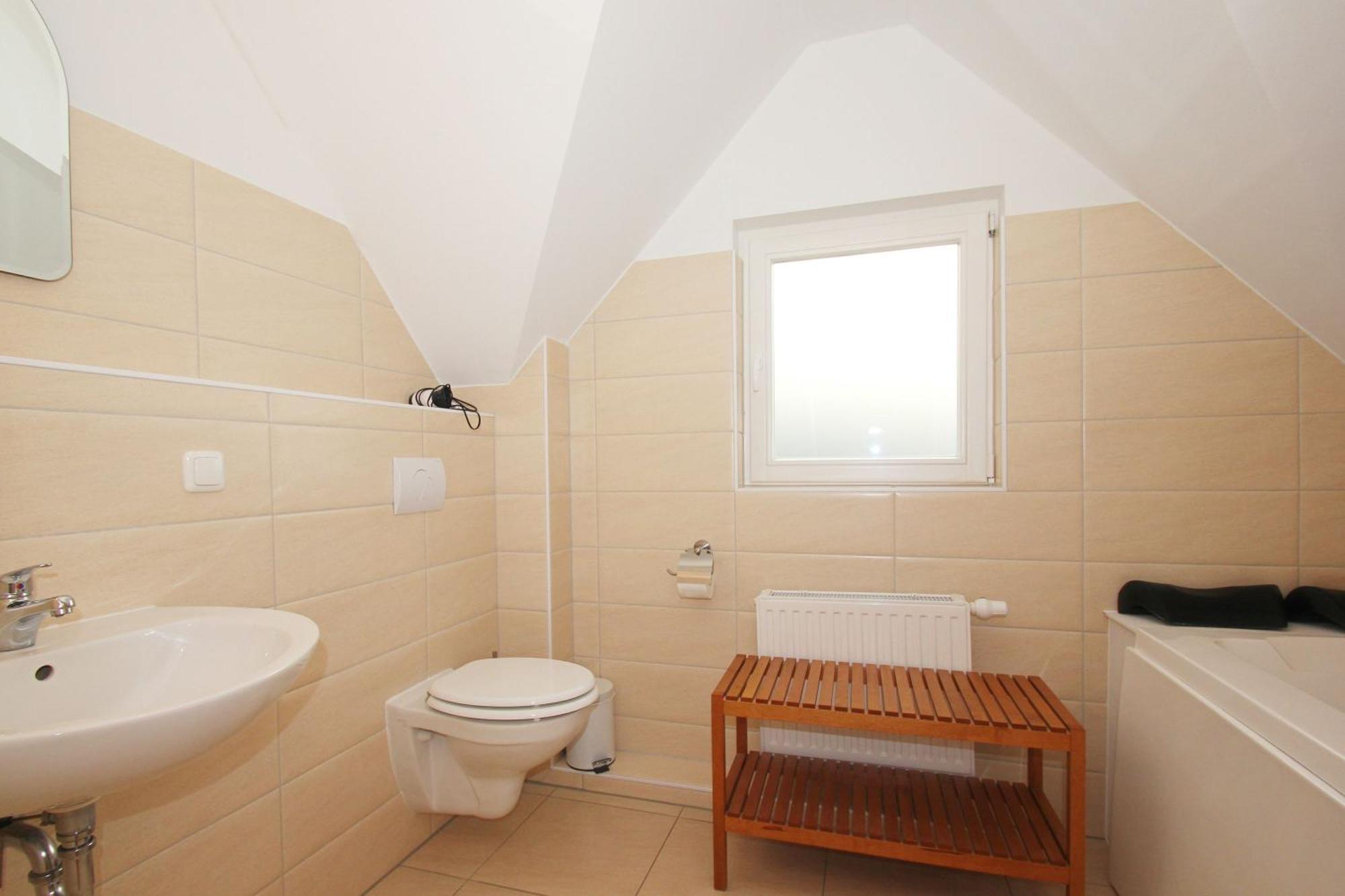 Ferienhaus Wellenlaeufer Haus - Sauna, Terrasse, Garten Glowe Εξωτερικό φωτογραφία